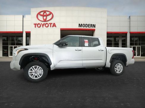 New 2026 Toyota Tundra SR5 image 8
