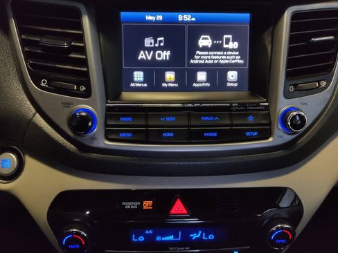 Used 2018 Hyundai Tucson Value FWD image 25