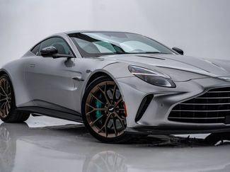Used 2025 Aston Martin V8 Vantage Coupe RWD video 2