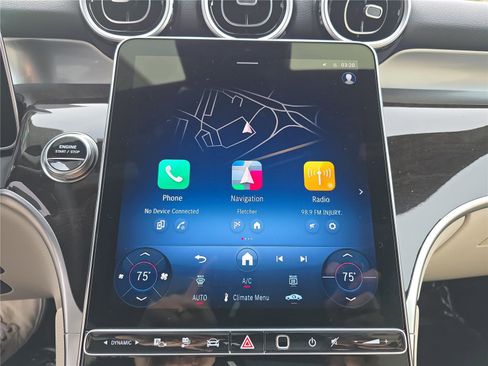 Used 2025 Mercedes-Benz GLC 350e GLC 350e image 25