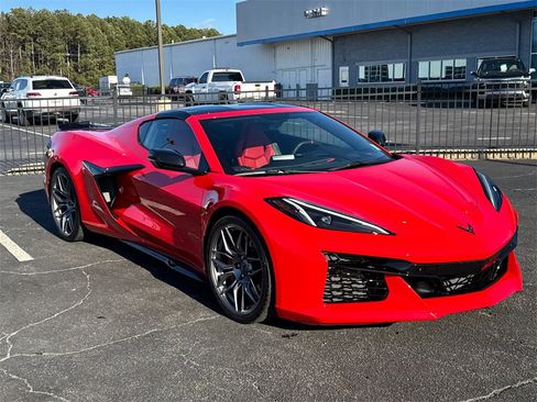 Used 2023 Chevrolet Corvette Z06 image 4
