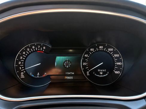 Used 2016 Lincoln MKX Reserve w/ Enhanced Security Package FWD image 9
