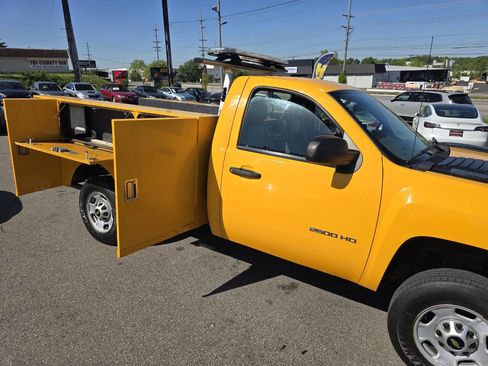 Used 2013 Chevrolet Silverado 2500 W/T AWD/4WD image 7