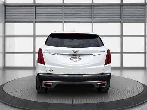 Used 2021 Cadillac XT5 Premium Luxury w/ Platinum Package AWD/4WD image 5