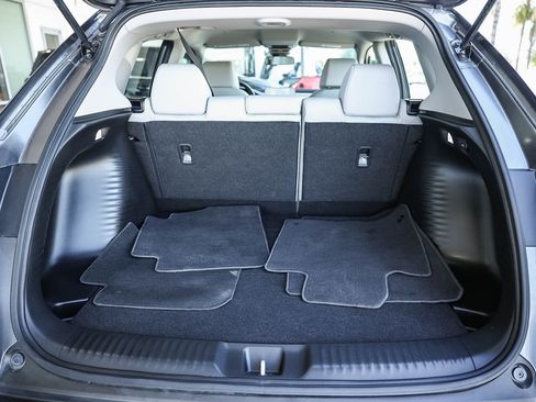 Used 2025 Honda HR-V LX image 31