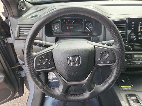Certified 2024 Honda Passport TrailSport image 19
