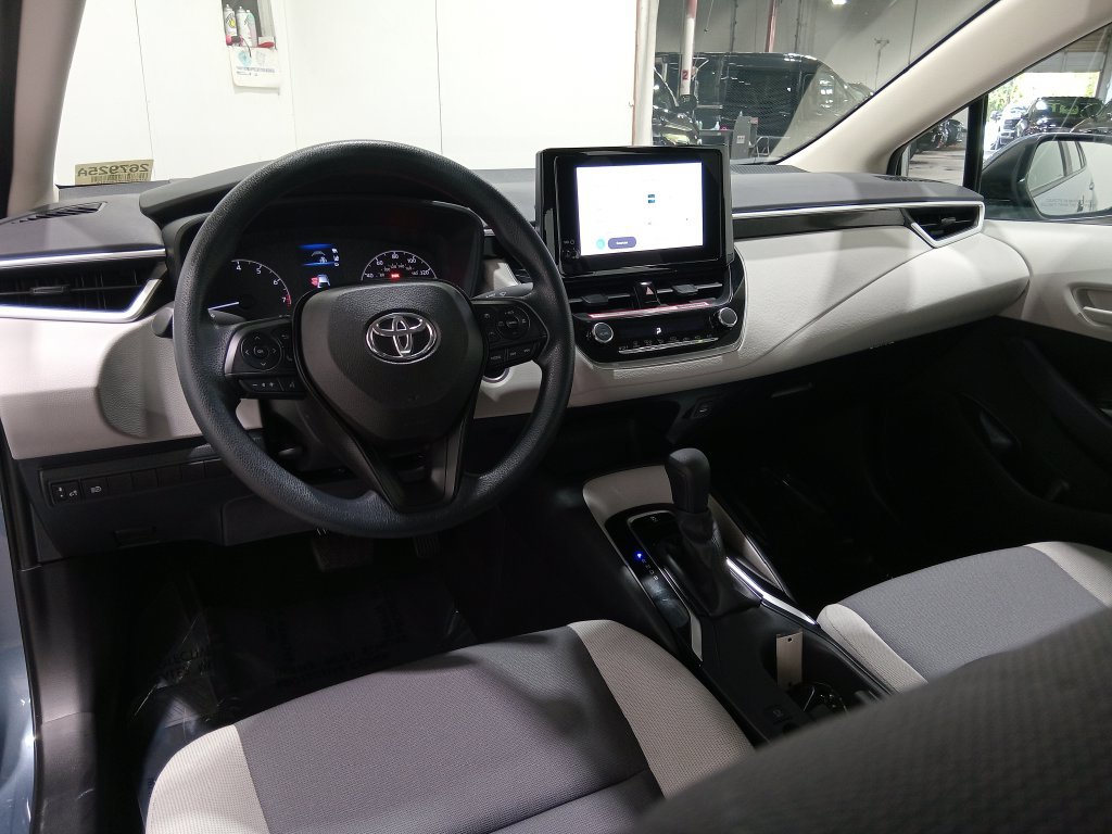 Used 2023 Toyota Corolla LE w/ LE Convenience Package FWD image 15