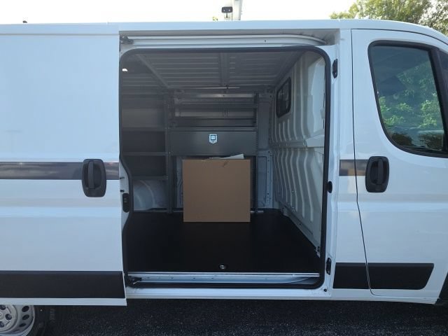 Used 2025 RAM ProMaster 2500 w/ Safety Group FWD image 15