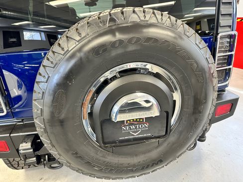 Used 2007 HUMMER H2 image 12