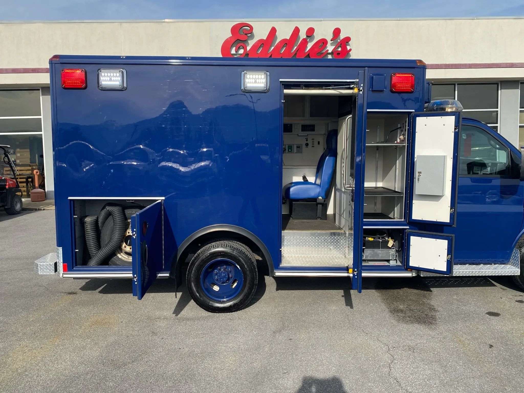 Used 2013 Chevrolet Express 3500 w/ Ambulance Package RWD image 24