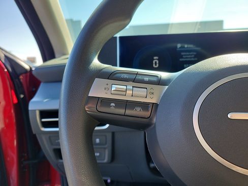 Used 2025 Hyundai Sonata SEL FWD image 23