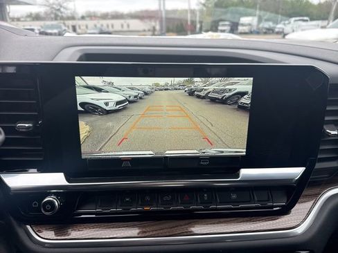 New 2026 GMC Sierra 1500 Elevation image 24