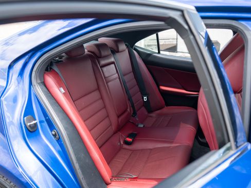 Used 2019 Lexus IS 300 F Sport w/ F Sport Package AWD/4WD image 18