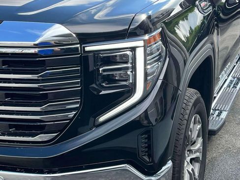 New 2025 GMC Sierra 1500 SLT w/ SLT Convenience Package image 9