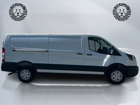 New 2025 Ford Transit 250 Low Roof w/ Load Area Protection Package RWD image 4