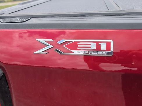 Used 2025 GMC Sierra 1500 SLT w/ SLT Premium Plus Package AWD/4WD image 15