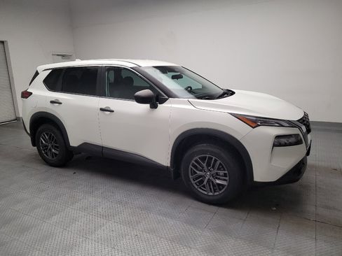 Used 2021 Nissan Rogue S FWD image 11