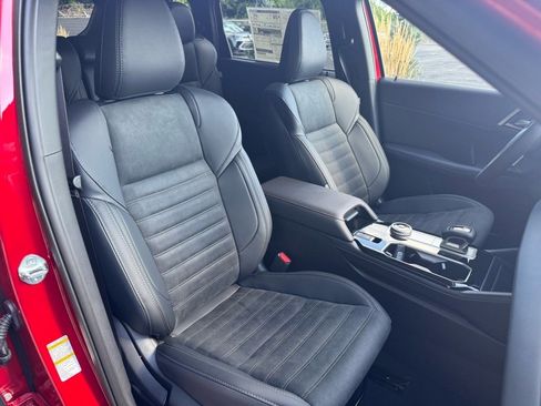 New 2025 Mitsubishi Outlander SE image 12