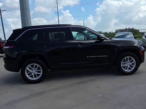 New 2026 Jeep Grand Cherokee Laredo X AWD/4WD image 9