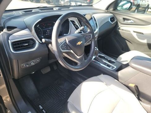 Used 2019 Chevrolet Equinox Premier image 9