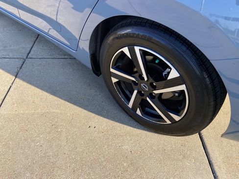 Used 2024 Nissan Sentra SV image 29