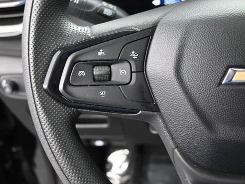 Used 2025 Chevrolet TrailBlazer LT AWD/4WD image 40