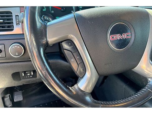 Used 2008 GMC Sierra 2500 SLT image 12