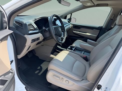 Certified 2024 Honda Odyssey EX-L image 10