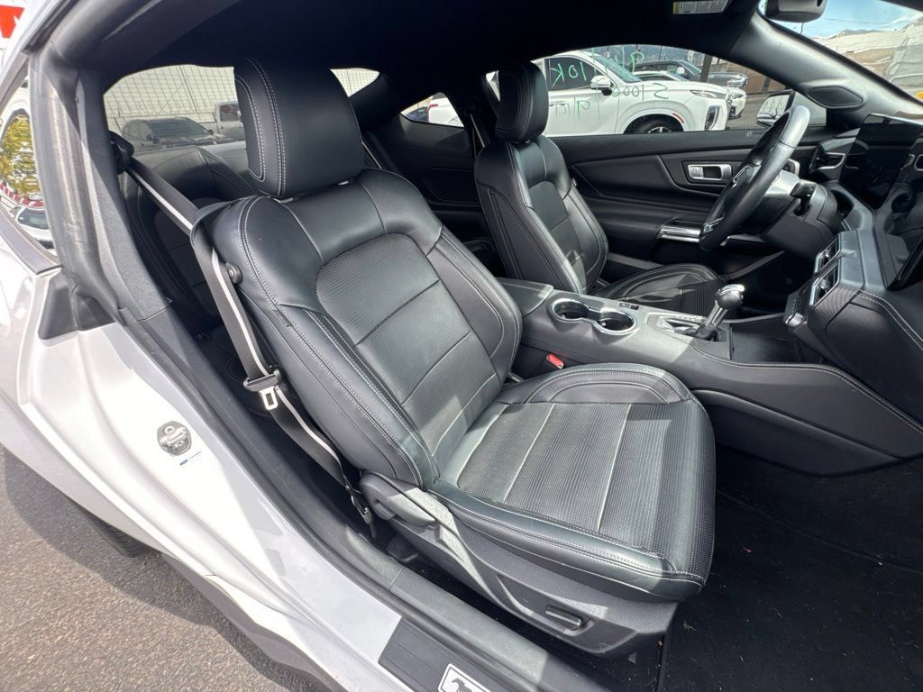 Used 2025 Ford Mustang Premium RWD image 19