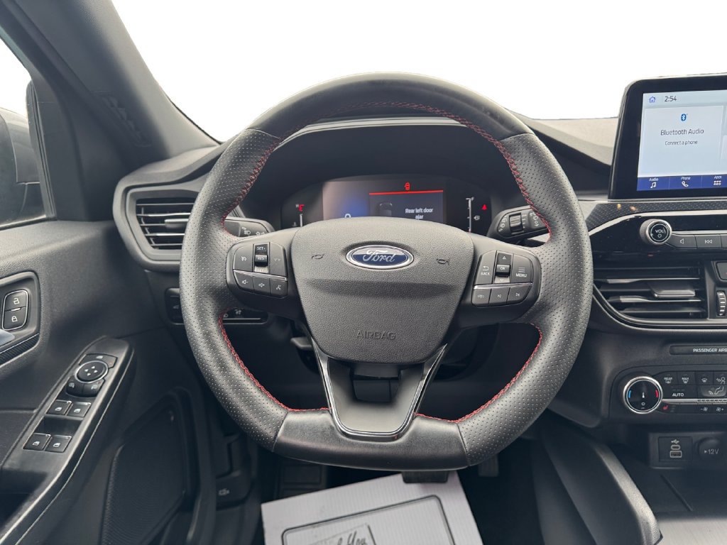 Used 2025 Ford Escape ST-Line Select AWD/4WD image 12