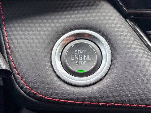 Used 2025 Chevrolet Equinox RS w/ Safety and Technology Package image 26