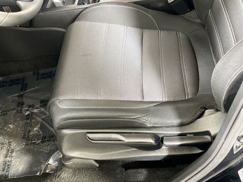 Used 2018 Honda CR-V LX image 18