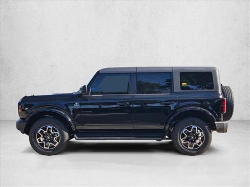 New 2025 Ford Bronco Outer Banks image 5