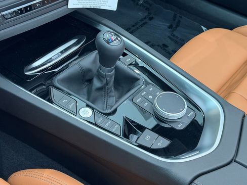 New 2026 BMW Z4 M40i w/ Premium Package RWD image 16