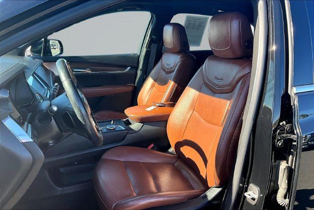 Used 2020 Cadillac XT5 Premium Luxury AWD/4WD image 25