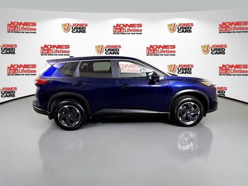 Certified 2024 Nissan Rogue SV image 17