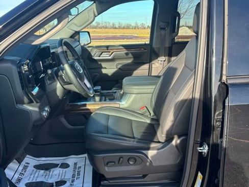 Certified 2025 GMC Sierra 1500 Elevation w/ Elevation Premium Package image 6