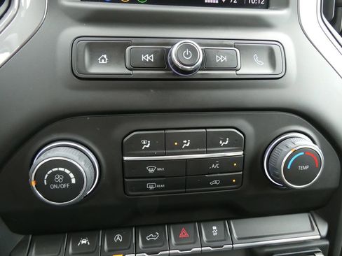Certified 2022 Chevrolet Silverado 1500 Custom AWD/4WD image 27