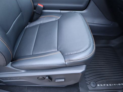 New 2025 Ford Expedition Tremor image 17