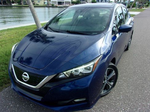 Used 2021 Nissan Leaf SV Plus w/ SV Plus Technology Package FWD image 13