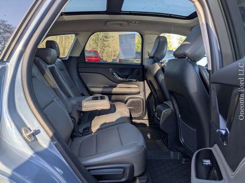 Used 2023 Lincoln Corsair Grand Touring w/ Equipment Group 301A image 15