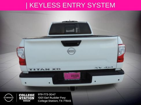 Certified 2024 Nissan Titan SV w/ SV Convenience Package image 5