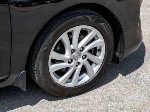 Used 2012 MAZDA MAZDA3 i Grand Touring w/ Tech Pkg FWD image 57