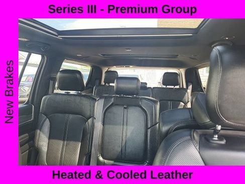 Used 2023 Jeep Wagoneer Series III w/ Premium Group I AWD/4WD image 6