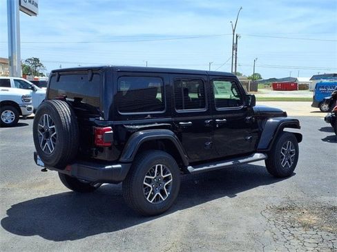 New 2025 Jeep Wrangler Unlimited Sahara image 22