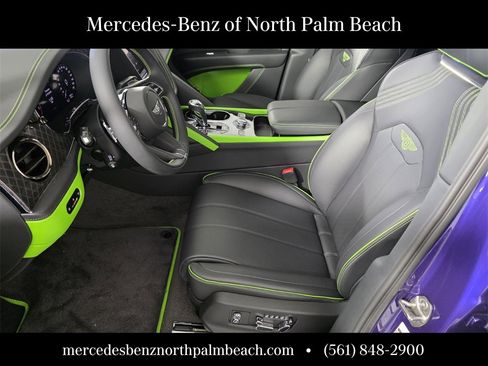 Used 2025 Bentley Bentayga image 9