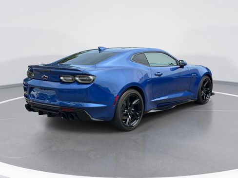 Used 2023 Chevrolet Camaro LT w/ RS Package RWD image 5