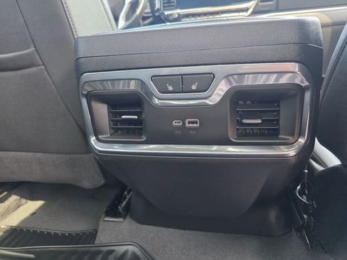Used 2025 Chevrolet Silverado 2500 LTZ w/ LTZ Plus Package AWD/4WD image 17