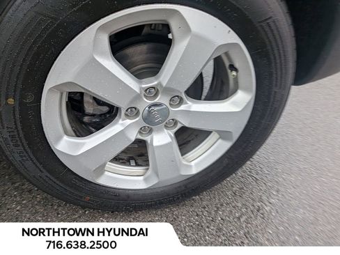 Used 2019 Jeep Compass Latitude image 42