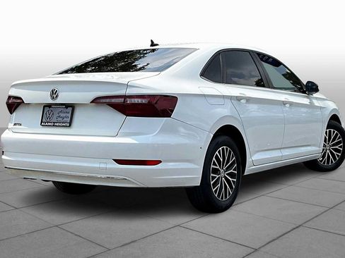 Used 2021 Volkswagen Jetta SE w/ SE Cold Weather Package FWD image 13